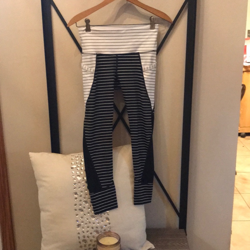 Athleta Women's Stripe Relay Capris (xs)